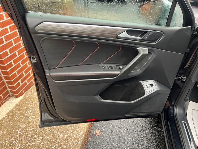 Used 2024 Volkswagen Tiguan Wolfsburg Edition image 16