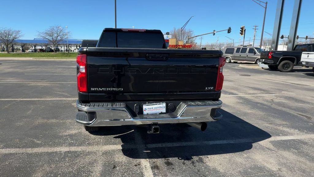 Used 2024 Chevrolet Silverado 2500 LTZ AWD/4WD image 7