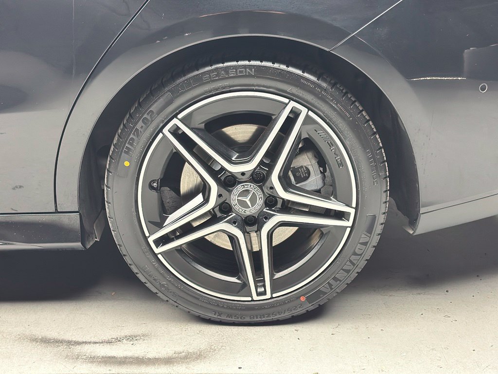 Used 2022 Mercedes-Benz CLA 250 4MATIC image 39