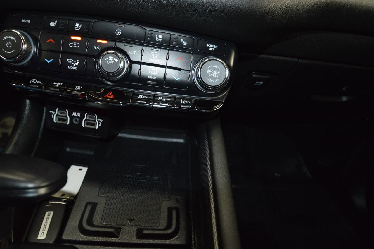 Used 2024 Dodge Durango GT image 40