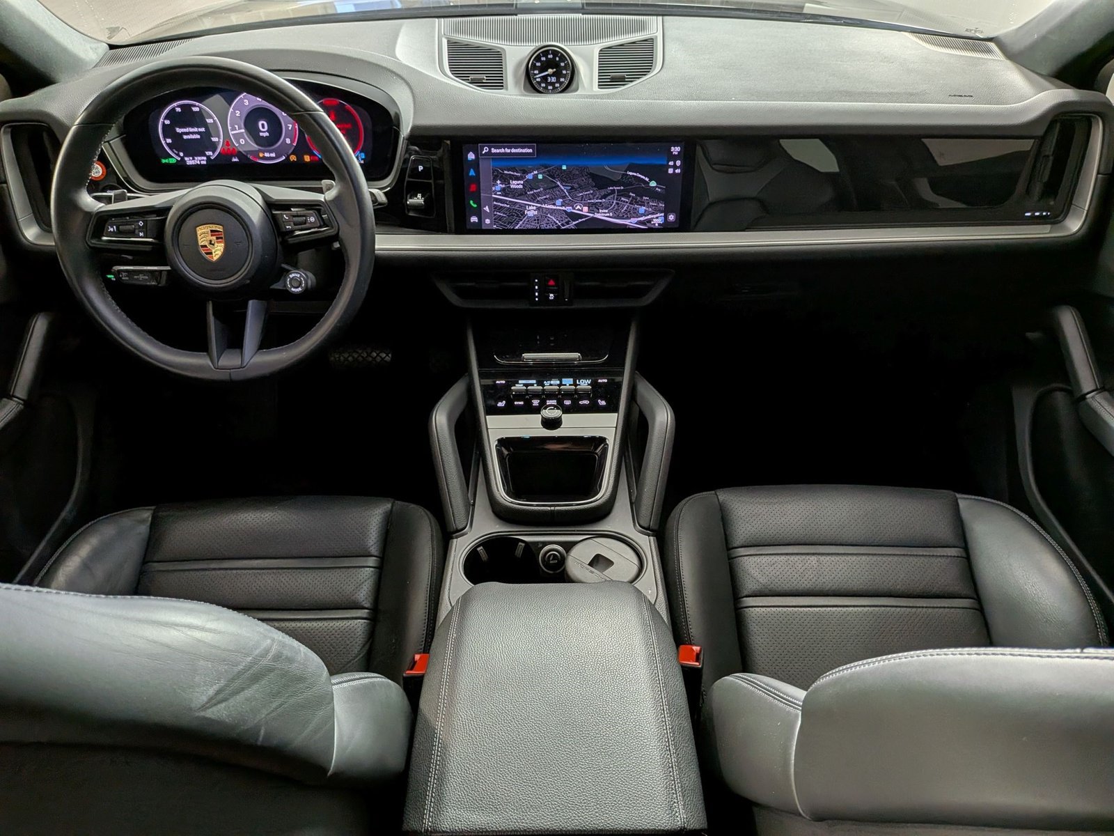 Certified 2024 Porsche Cayenne Coupe AWD/4WD image 19