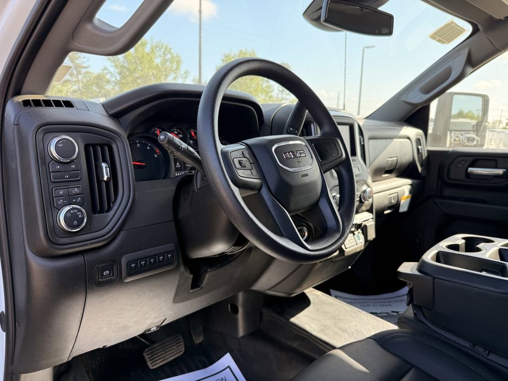 New 2025 GMC Sierra 3500 Pro w/ Convenience Package AWD/4WD image 15