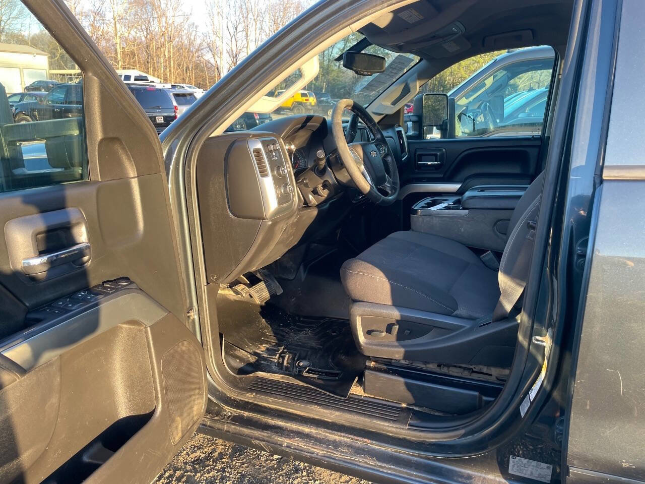 Used 2017 Chevrolet Silverado 3500 LT w/ LT Convenience Package image 12