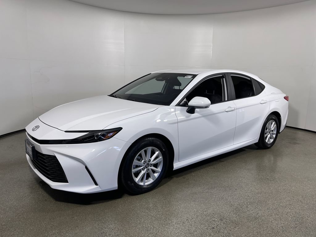 Certified 2025 Toyota Camry LE FWD image 7