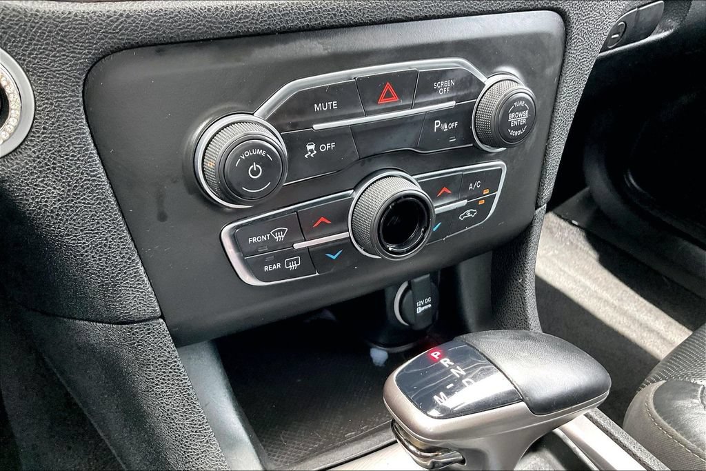 Certified 2022 Dodge Charger SXT w/ Leather Interior Group RWD image 24