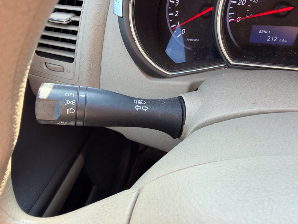 Used 2011 Nissan Murano S FWD image 27