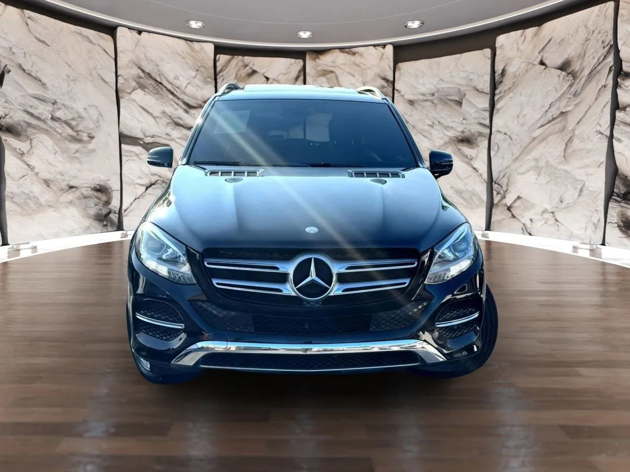 Used 2017 Mercedes-Benz GLE 350 image 3