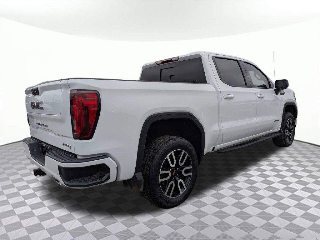 Used 2024 GMC Sierra 1500 AT4 w/ AT4 Premium Package AWD/4WD image 3