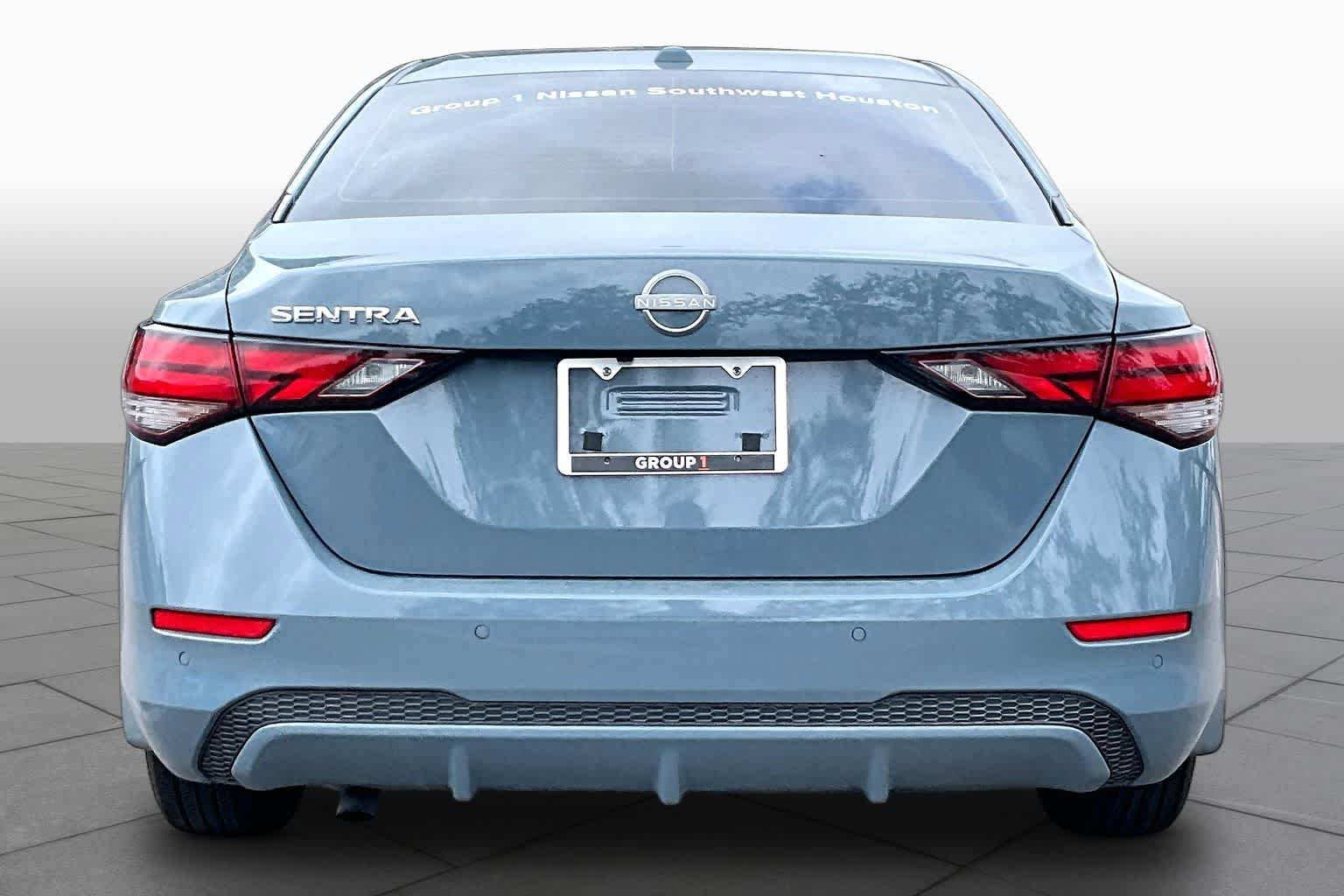 Used 2025 Nissan Sentra SV FWD image 5