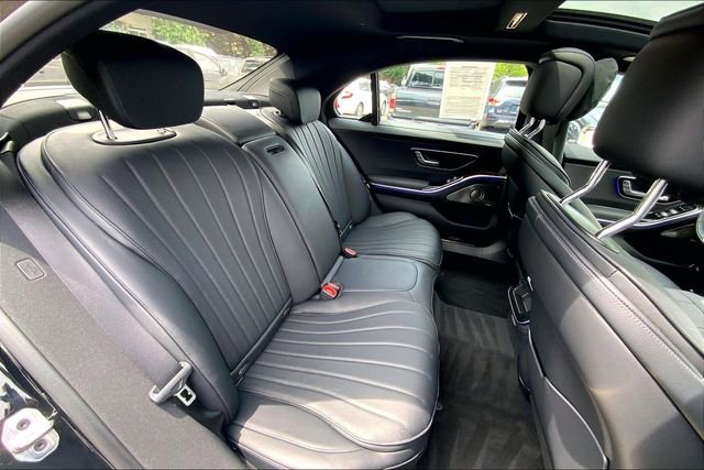 Used 2026 Mercedes-Benz S 500 4MATIC image 16