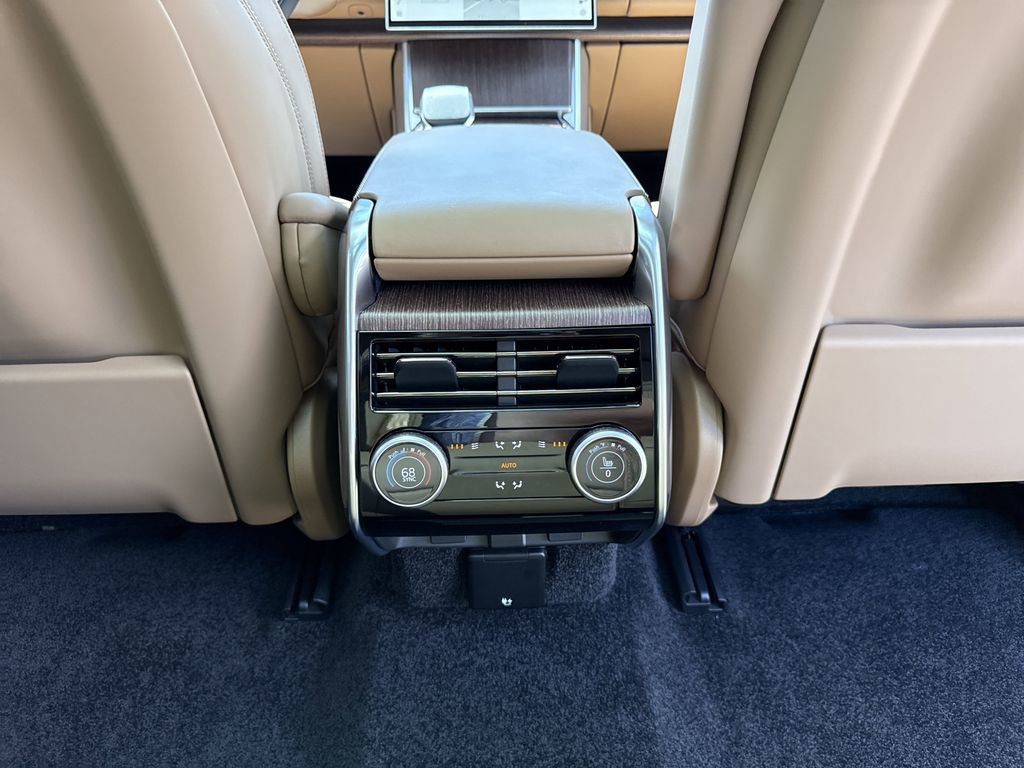 New 2025 Land Rover Range Rover SE image 20