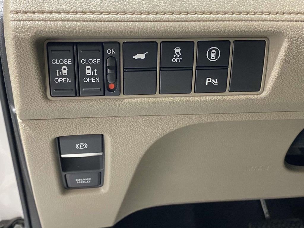 Used 2023 Honda Odyssey Touring image 20