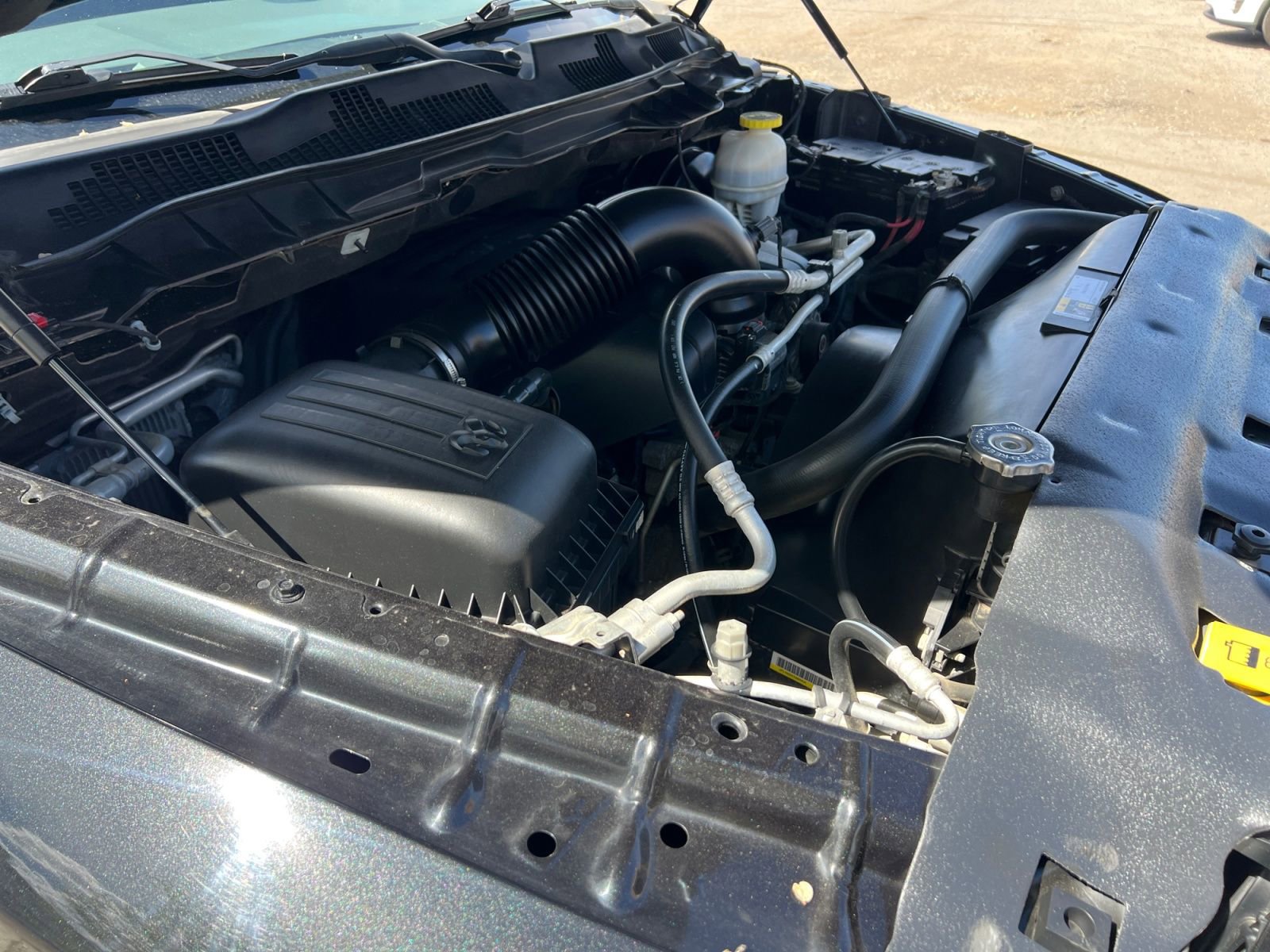 Used 2018 RAM 1500 Outdoorsman AWD/4WD image 36