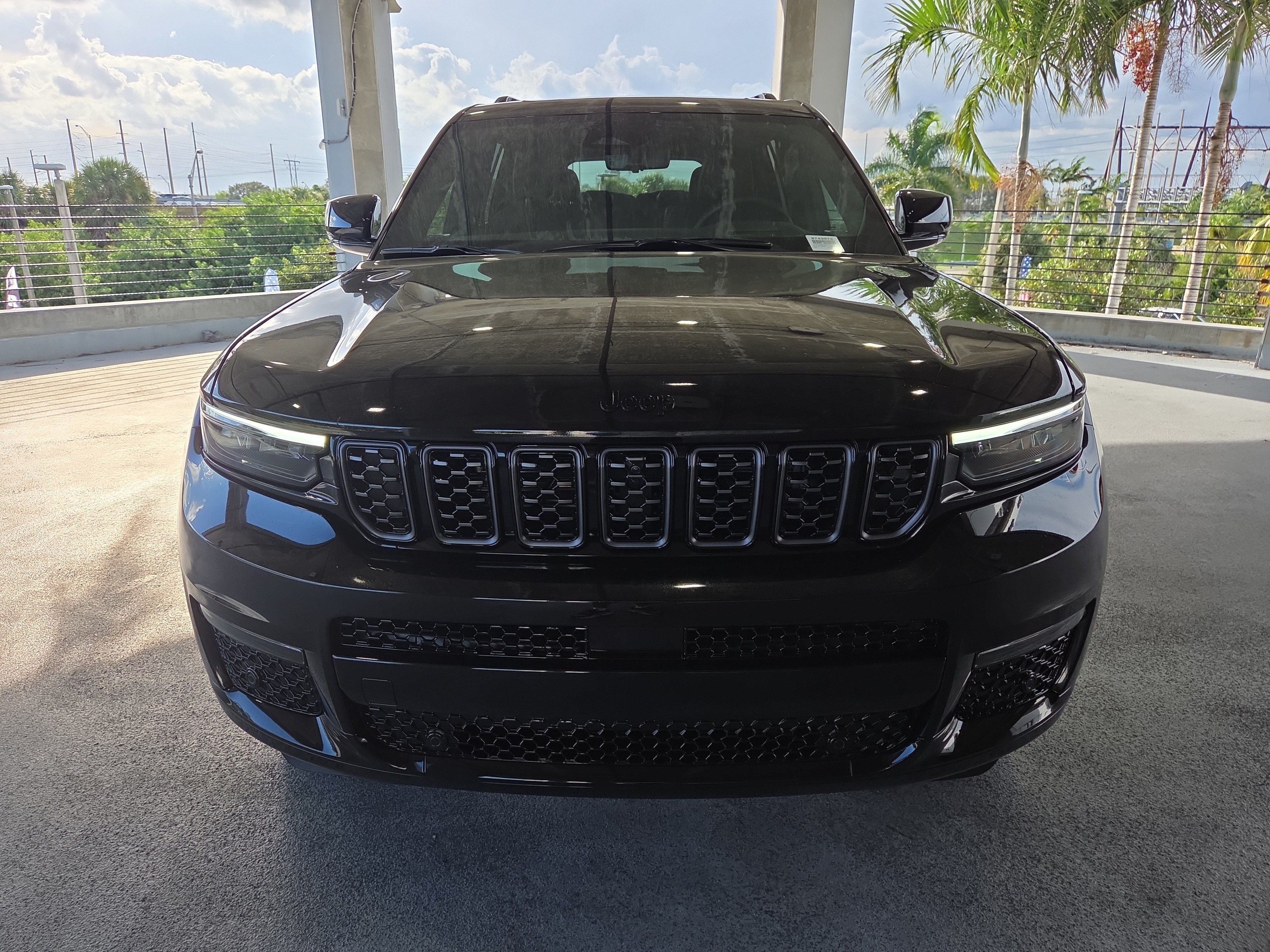 New 2025 Jeep Grand Cherokee L Summit AWD/4WD image 3