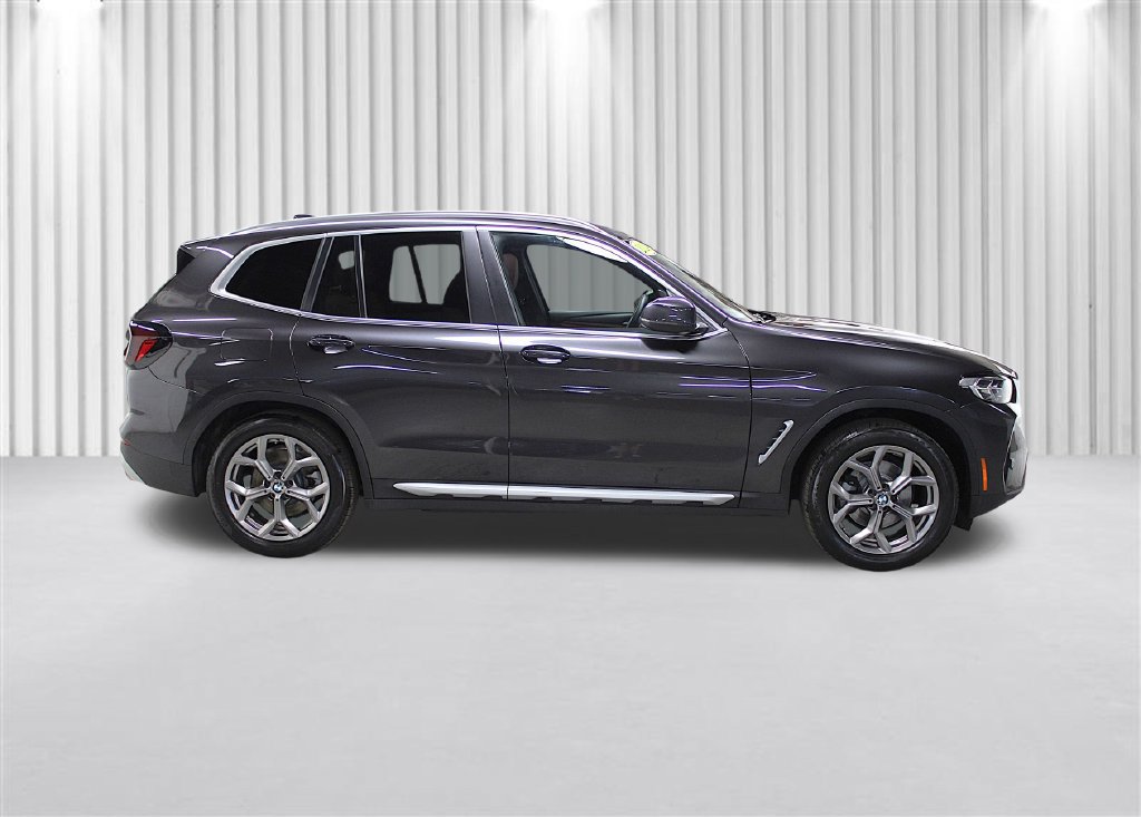 Used 2024 BMW X3 xDrive30i w/ Premium Package w/ZPA AWD/4WD image 2