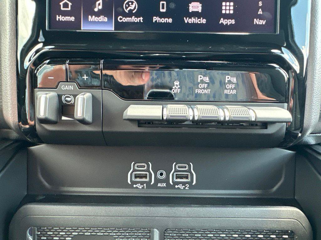 New 2026 RAM 1500 Big Horn AWD/4WD image 35