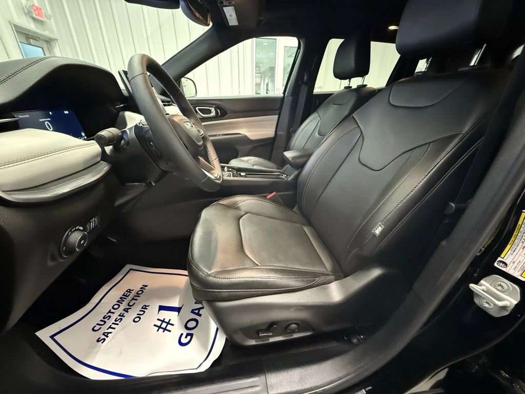 Used 2024 Jeep Compass Limited w/ Elite Group image 27