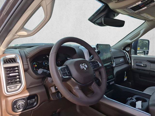 Used 2025 RAM 2500 Laramie AWD/4WD image 10