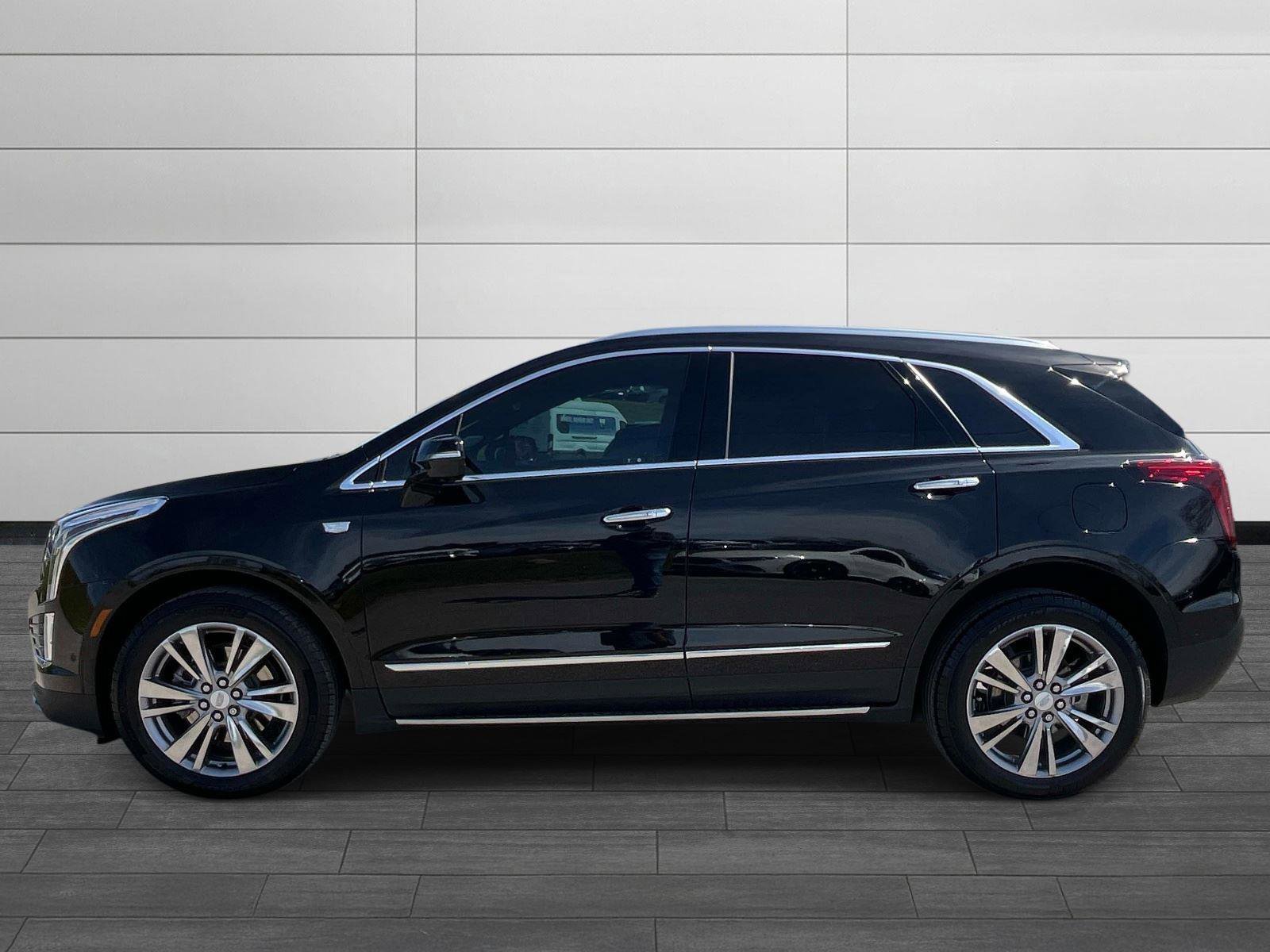 Used 2024 Cadillac XT5 Premium Luxury w/ Technology Package image 5