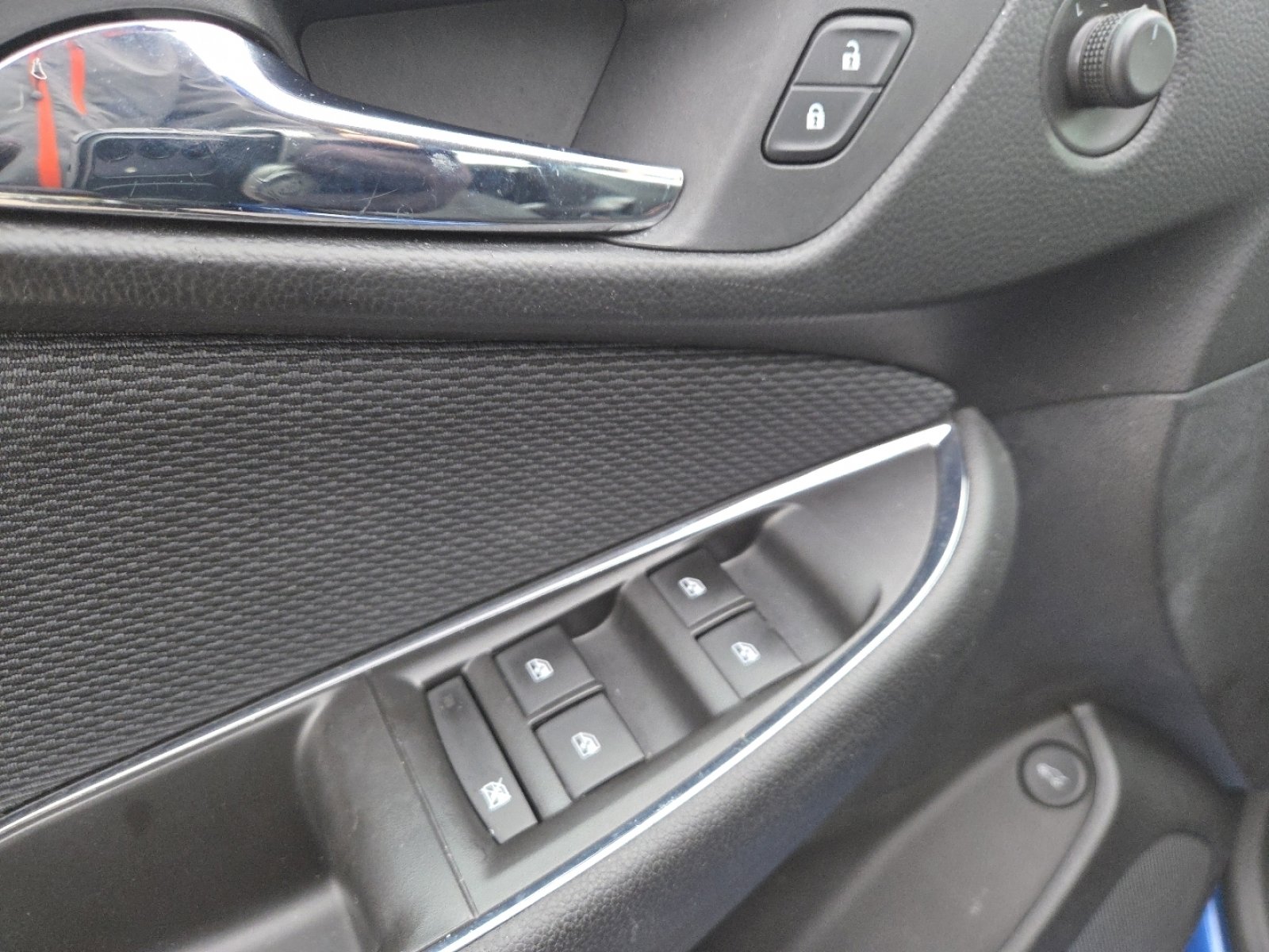 Used 2016 Chevrolet Cruze LT w/ Convenience Package image 25