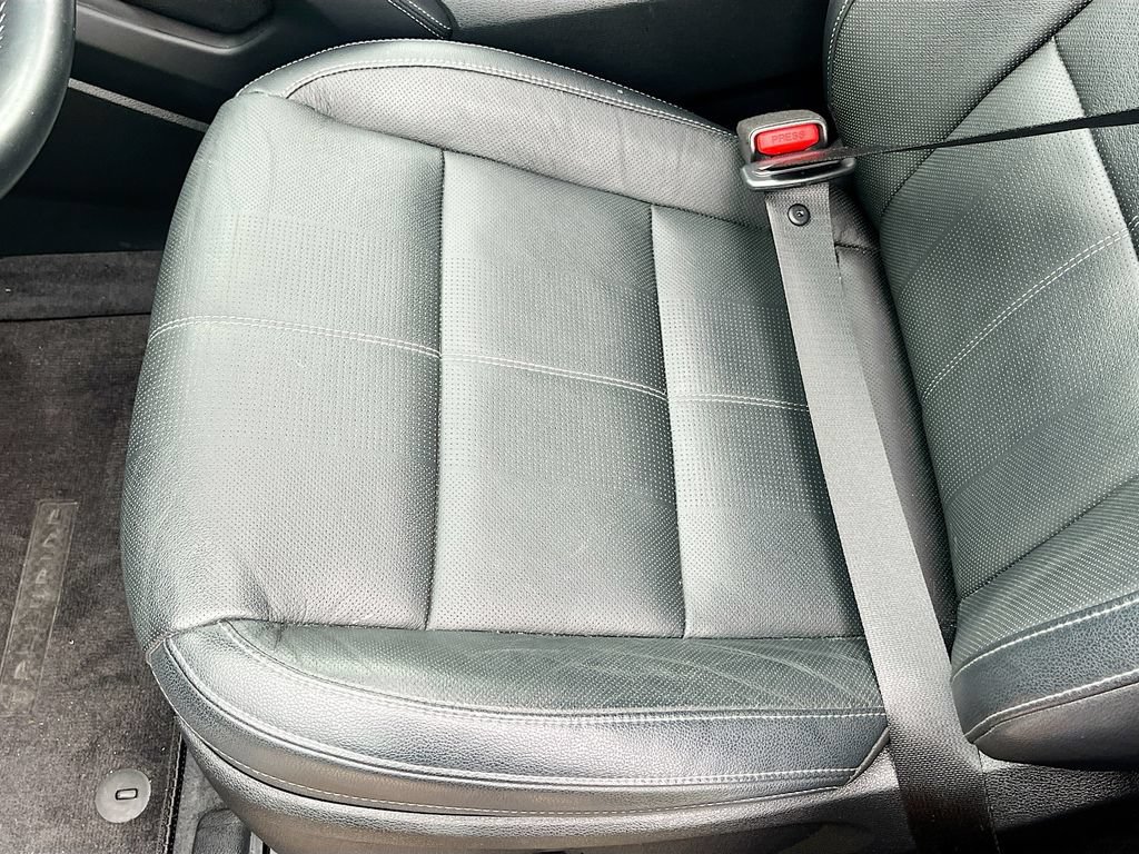 Used 2025 Kia Telluride EX w/ EX Captain's Chair Package FWD image 19
