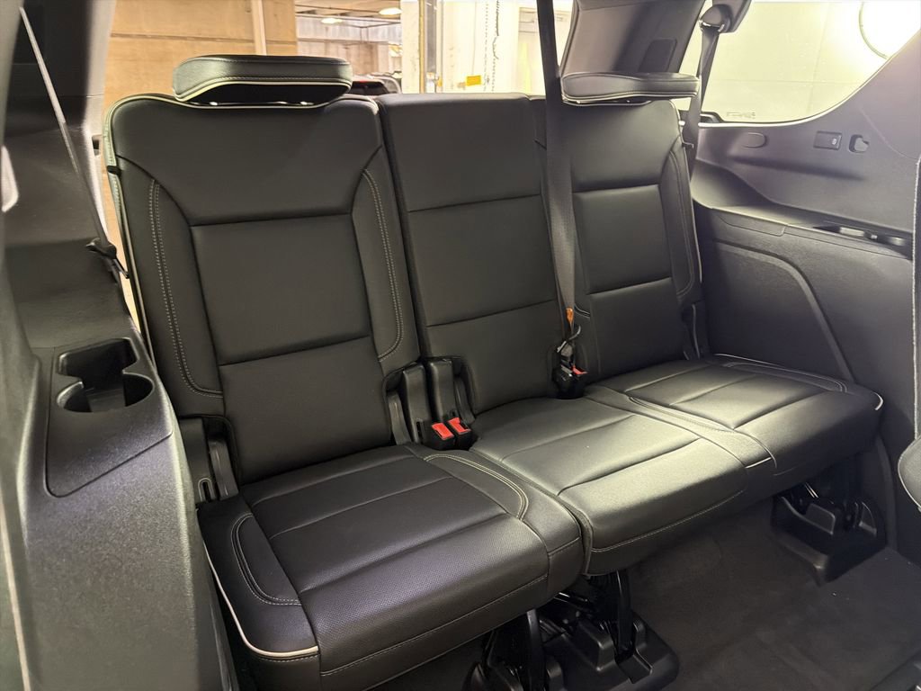 Used 2021 Chevrolet Tahoe Premier w/ Premium Package image 13