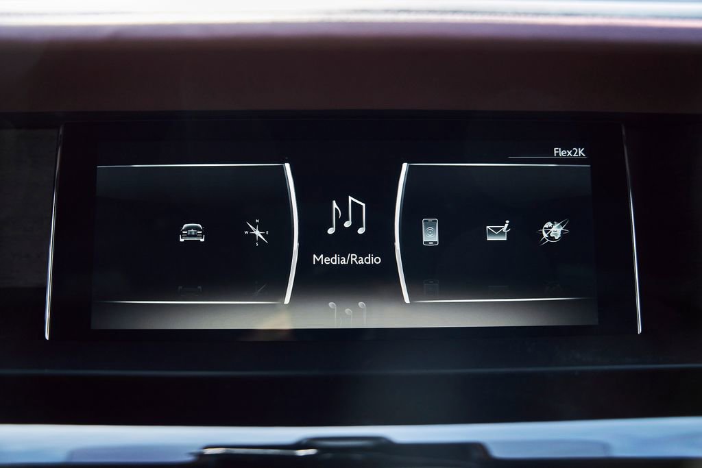 Used 2024 Rolls-Royce Phantom Sedan RWD image 89