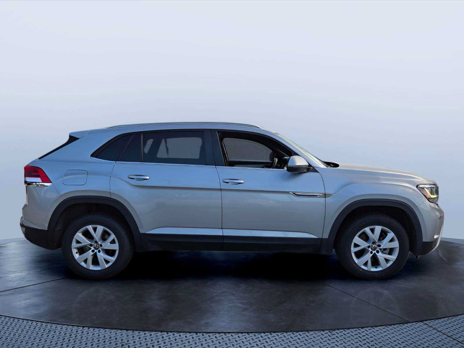 Used 2021 Volkswagen Atlas Cross Sport S FWD image 3