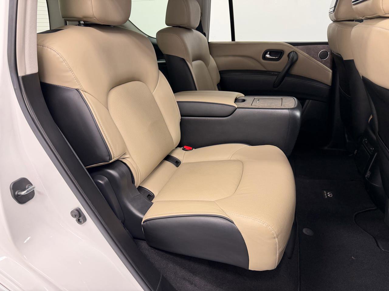 Used 2021 INFINITI QX80 Premium Select w/ Cargo Package RWD image 17