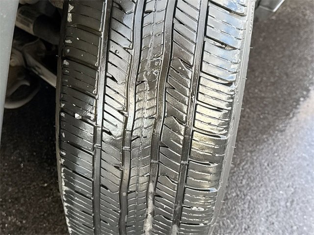 Used 2019 Jeep Cherokee Latitude w/ Cold Weather Group image 30