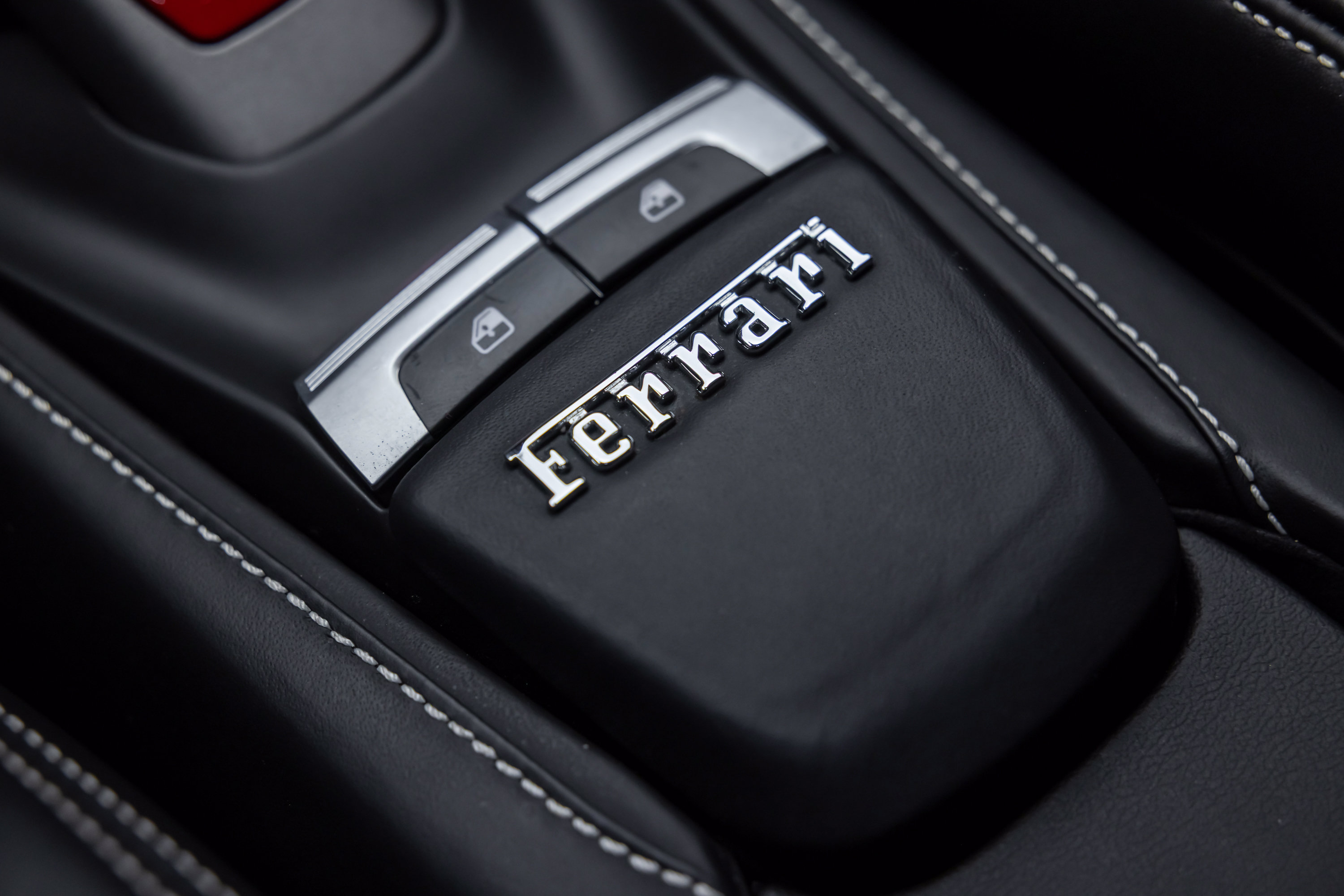 Certified 2018 Ferrari 488 GTB RWD image 54
