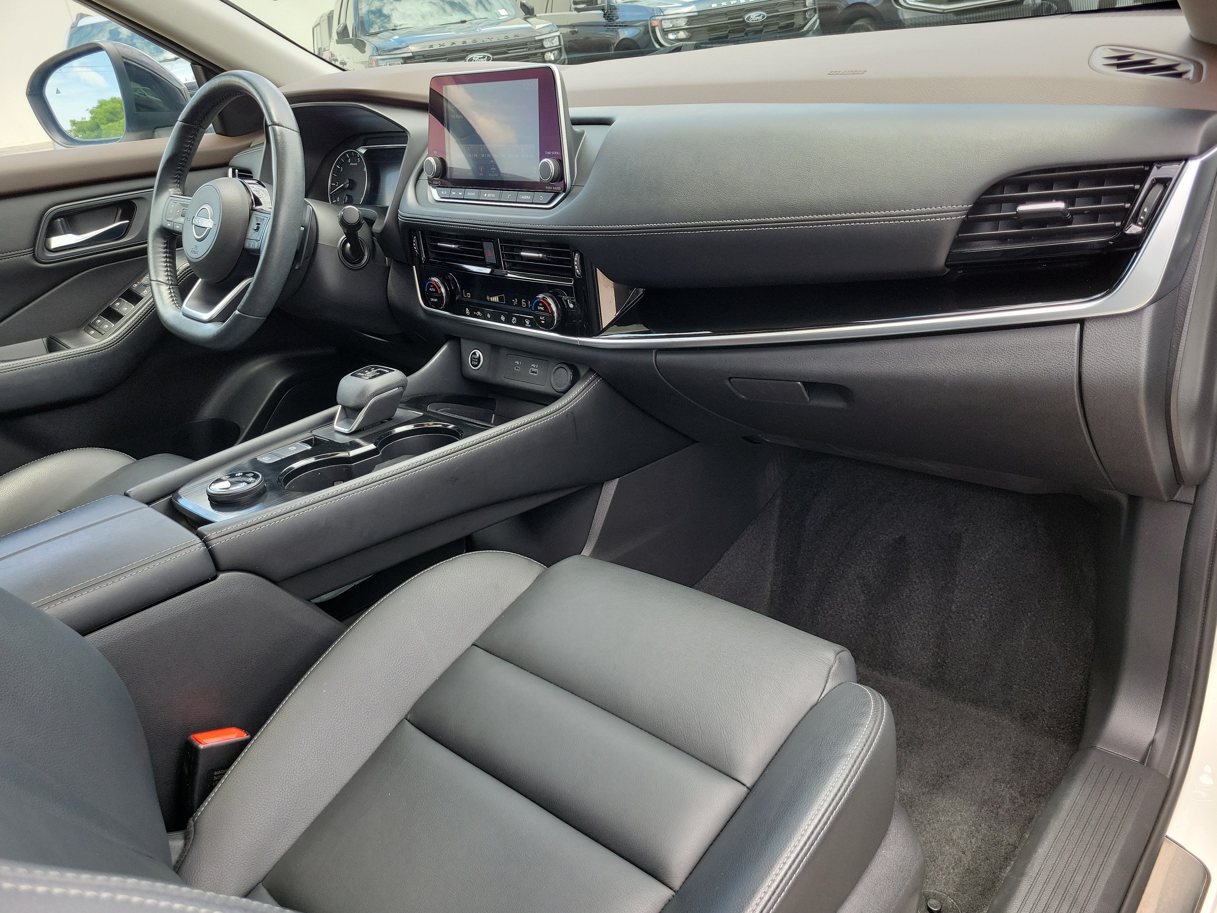 Used 2023 Nissan Rogue SL AWD/4WD image 18