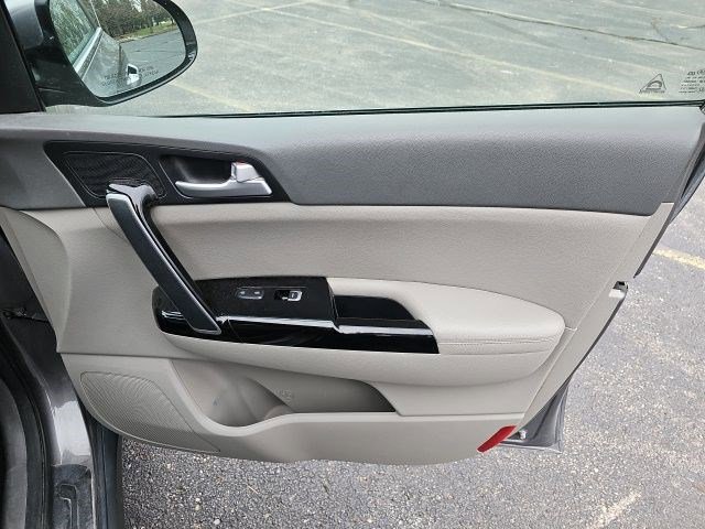 Used 2018 Kia Sportage EX image 13