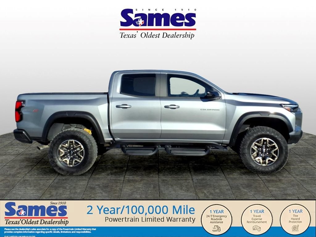 Used 2024 Chevrolet Colorado ZR2 w/ ZR2 Convenience Package III AWD/4WD image 2