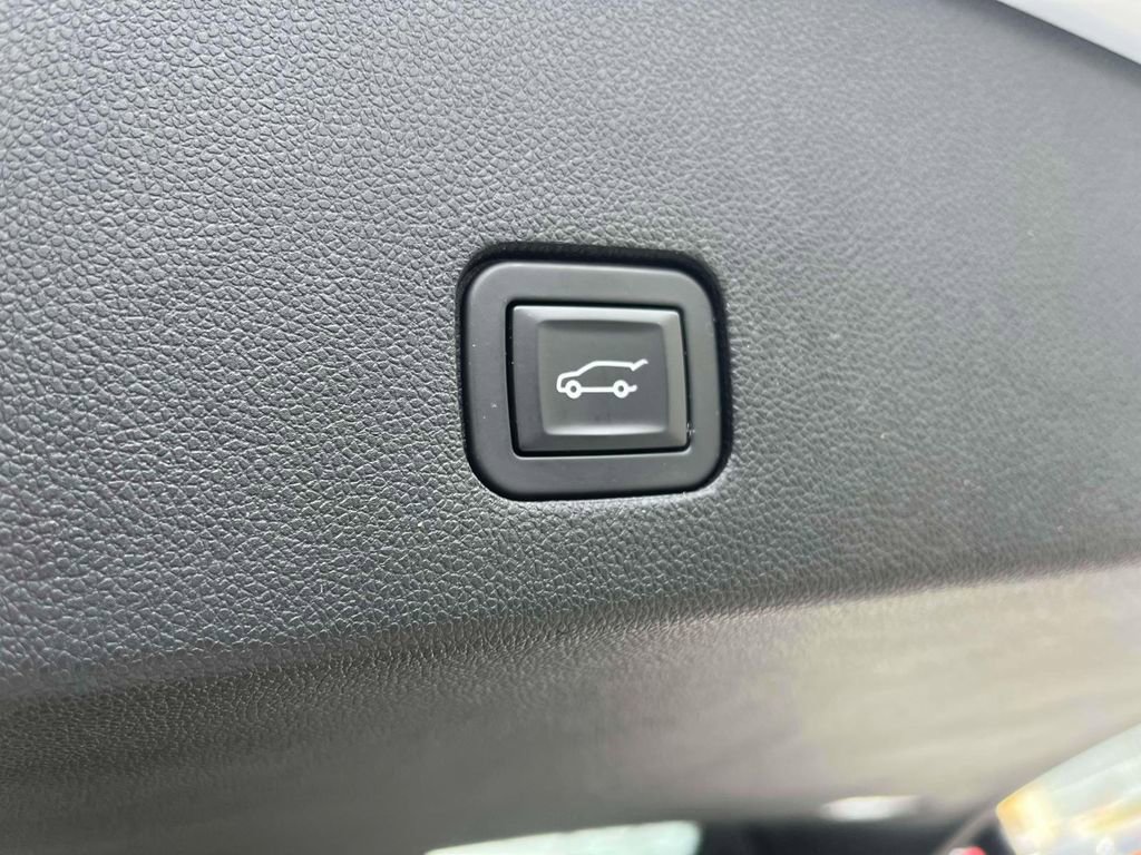 Used 2020 Cadillac XT6 Sport w/ Platinum Package image 19