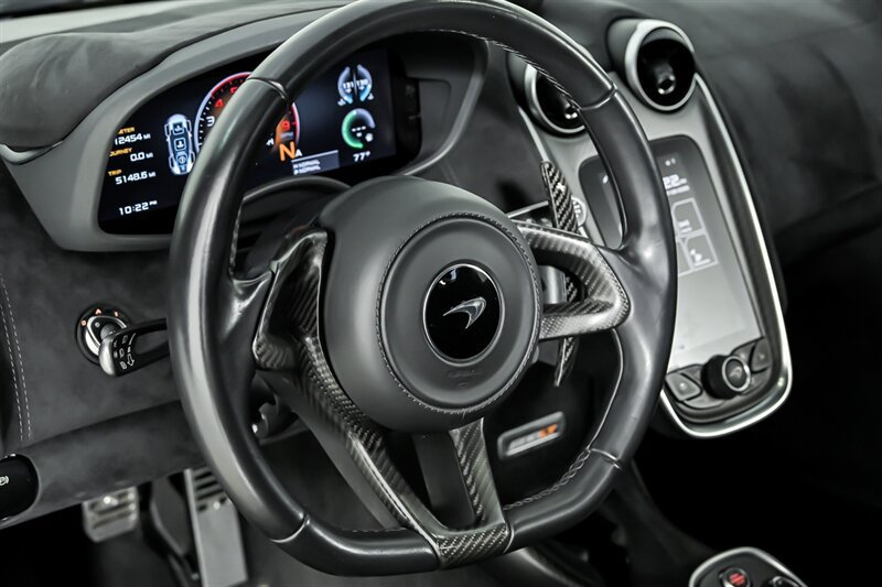 Used 2020 McLaren 600LT Spider RWD image 24