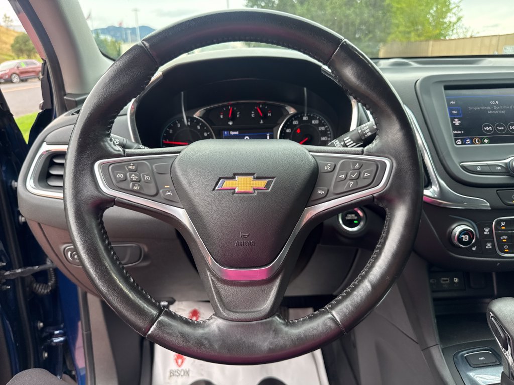 Used 2022 Chevrolet Equinox LT AWD/4WD image 16