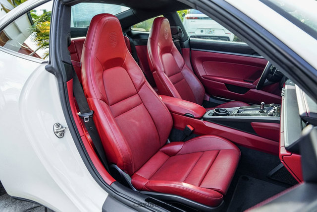 Used 2020 Porsche 911 Carrera RWD image 31