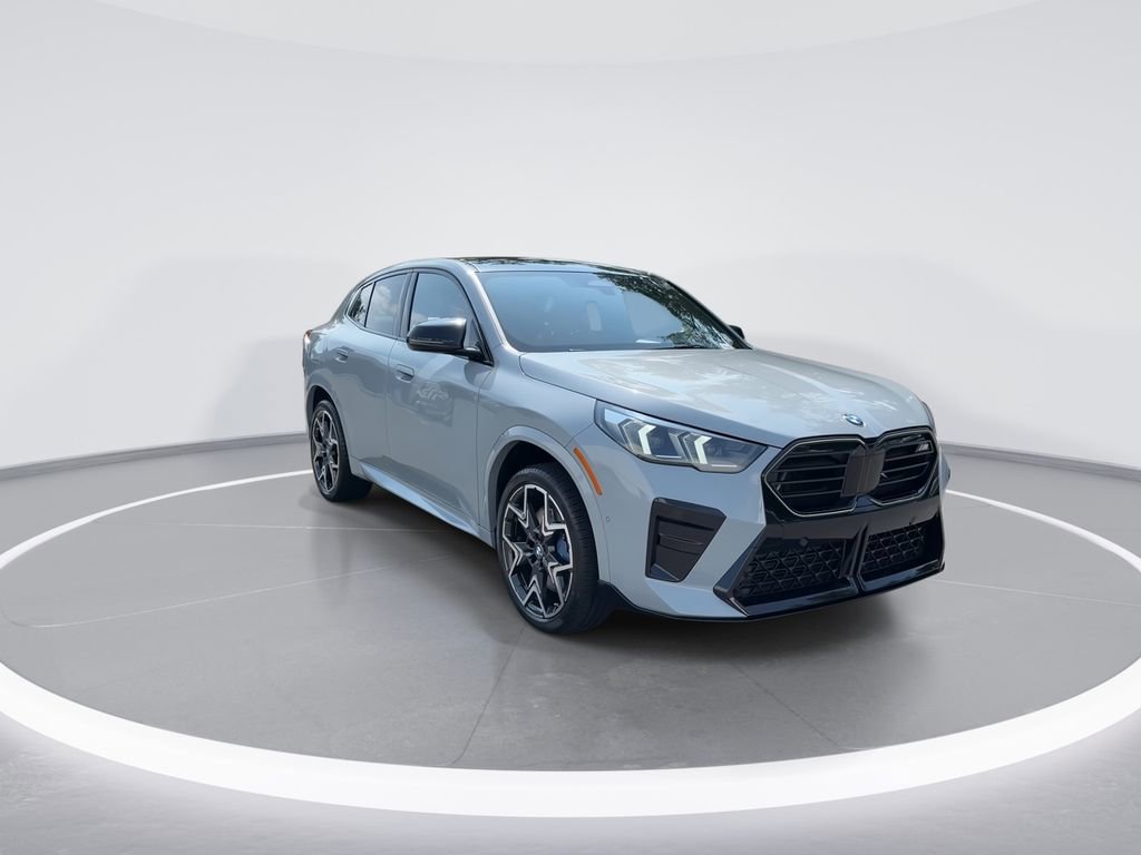 Used 2024 BMW X2 M35i image 2