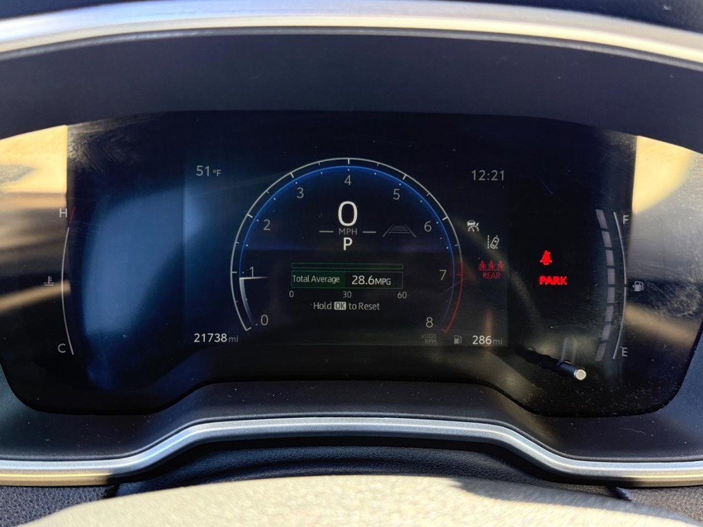 Certified 2025 Toyota Corolla Cross XLE image 19