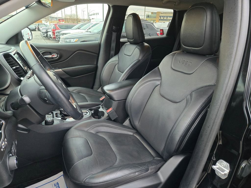 Used 2020 Jeep Cherokee Limited image 15