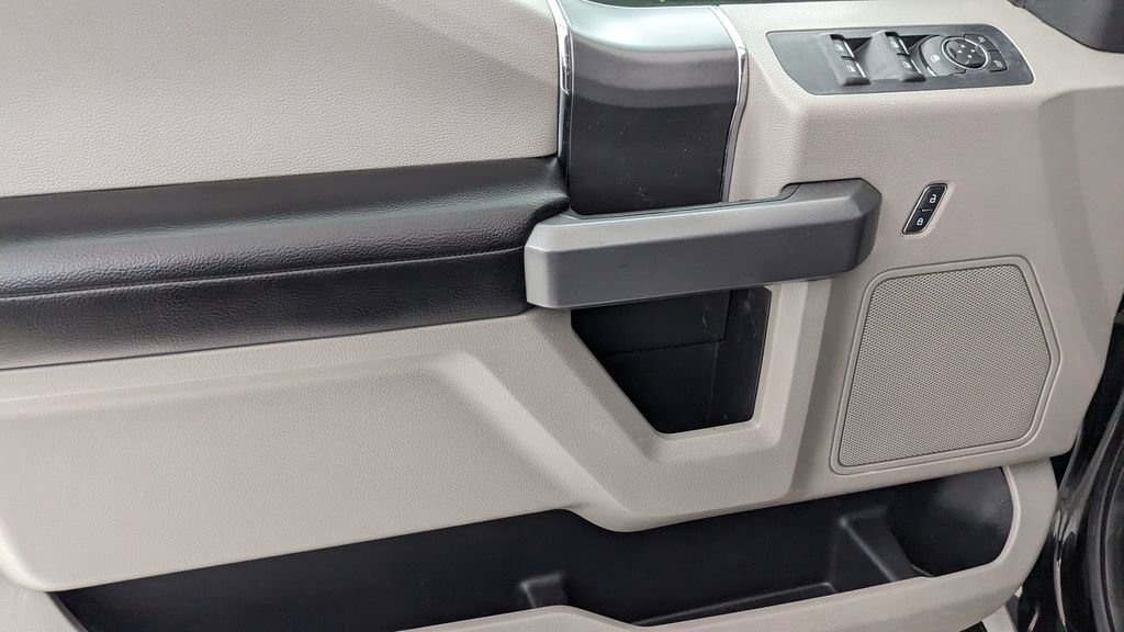 Used 2017 Ford F150 XLT w/ Equipment Group 302A Luxury image 25