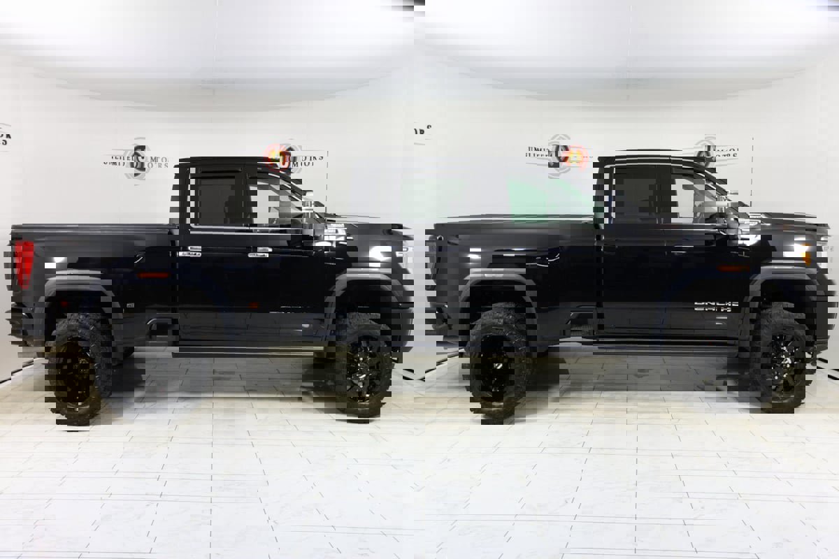 Used 2022 GMC Sierra 3500 Denali image 2