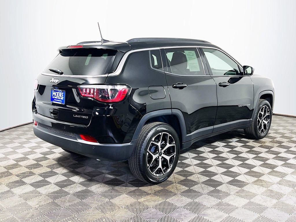 Used 2026 Jeep Compass Limited AWD/4WD image 7