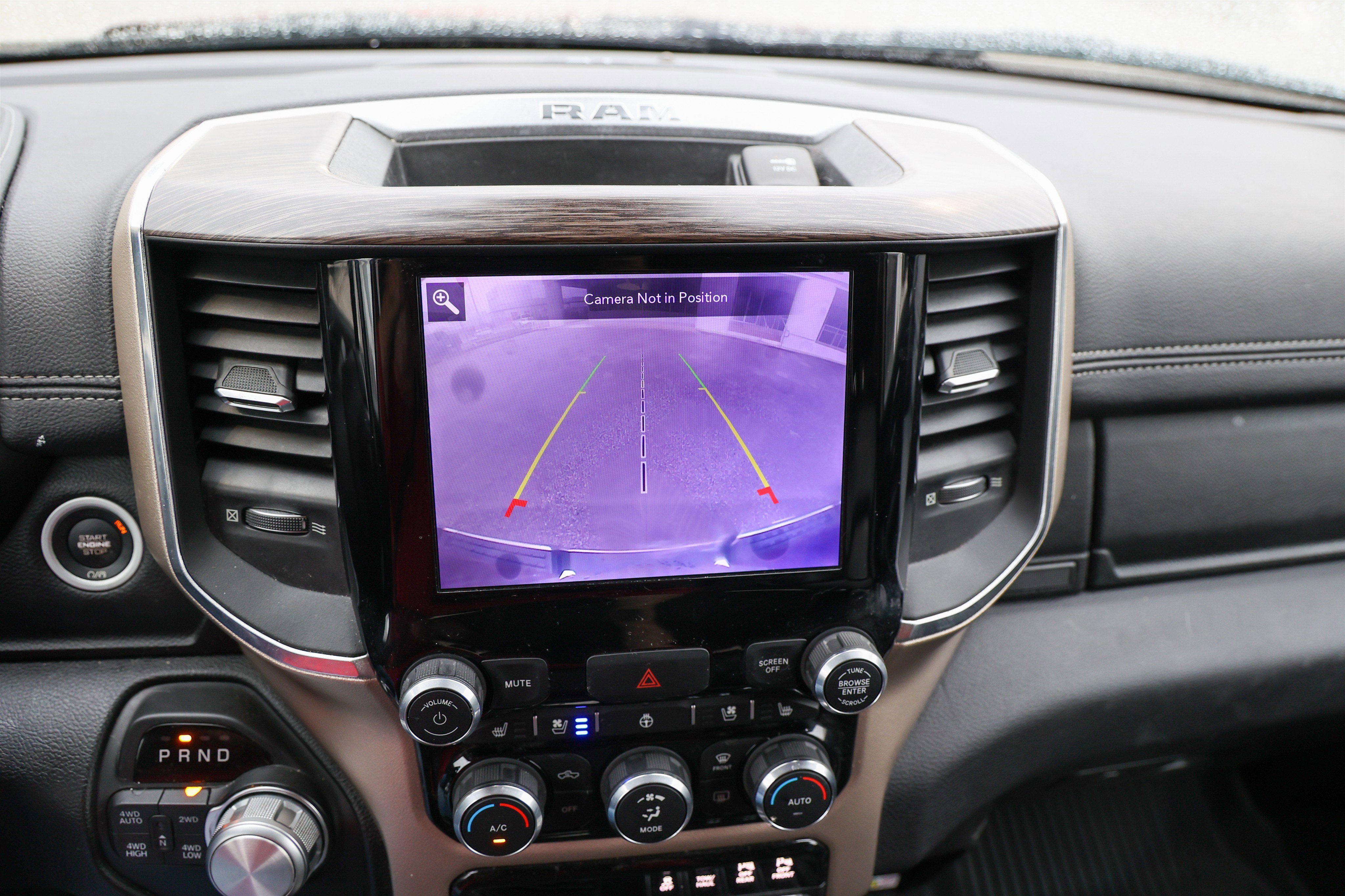 Used 2019 RAM 1500 Laramie AWD/4WD image 26