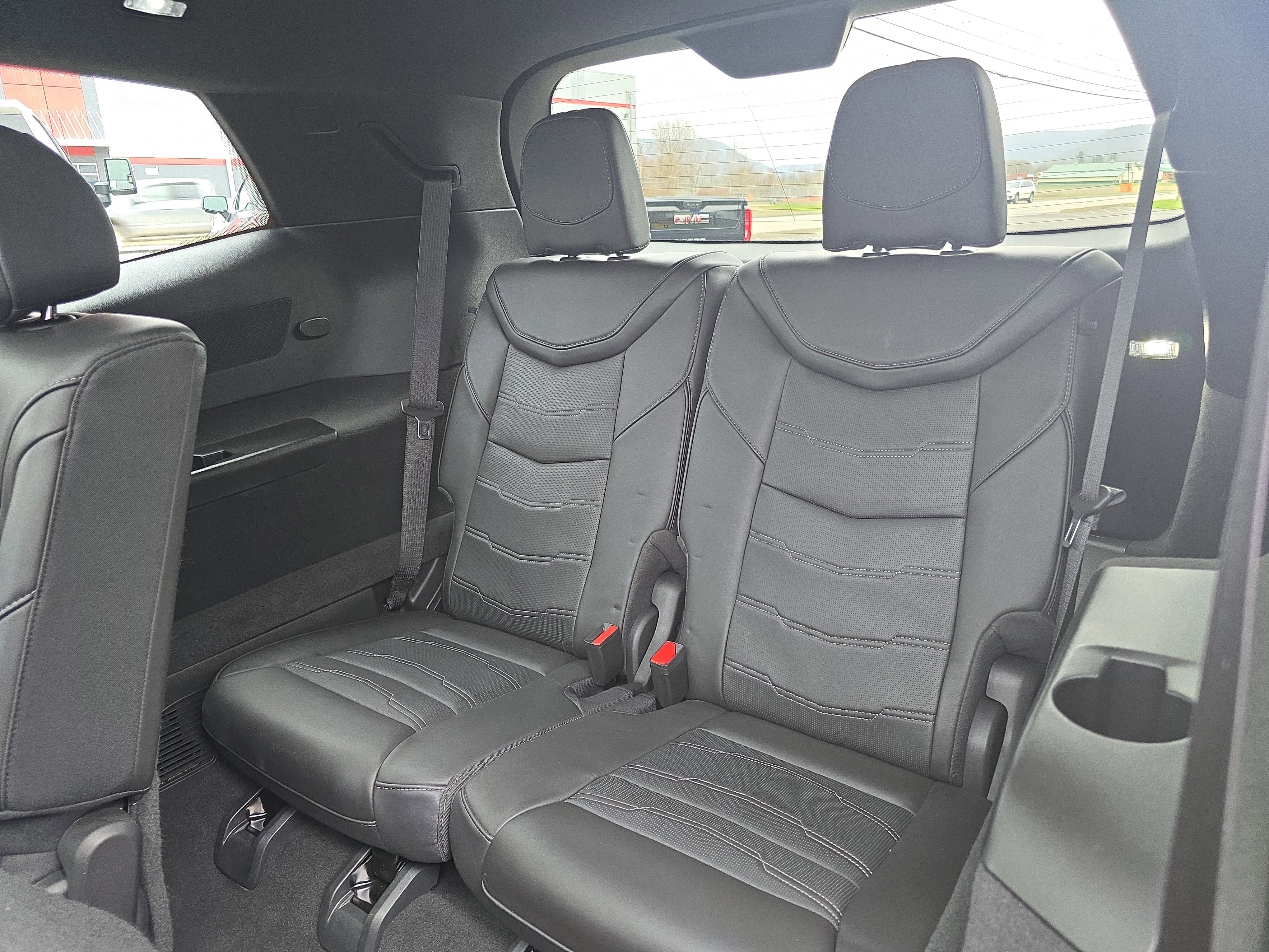 Used 2023 Cadillac XT6 Sport w/ Platinum Package image 15