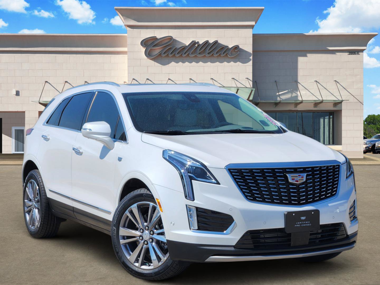 Certified 2026 Cadillac XT5 Premium Luxury w/ Driver Assist Package FWD image 1