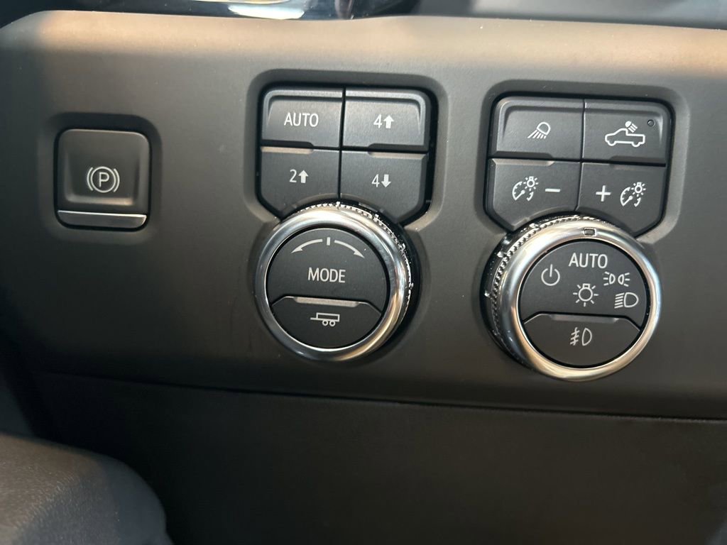 Used 2024 GMC Sierra 1500 AT4 w/ Technology Package image 23