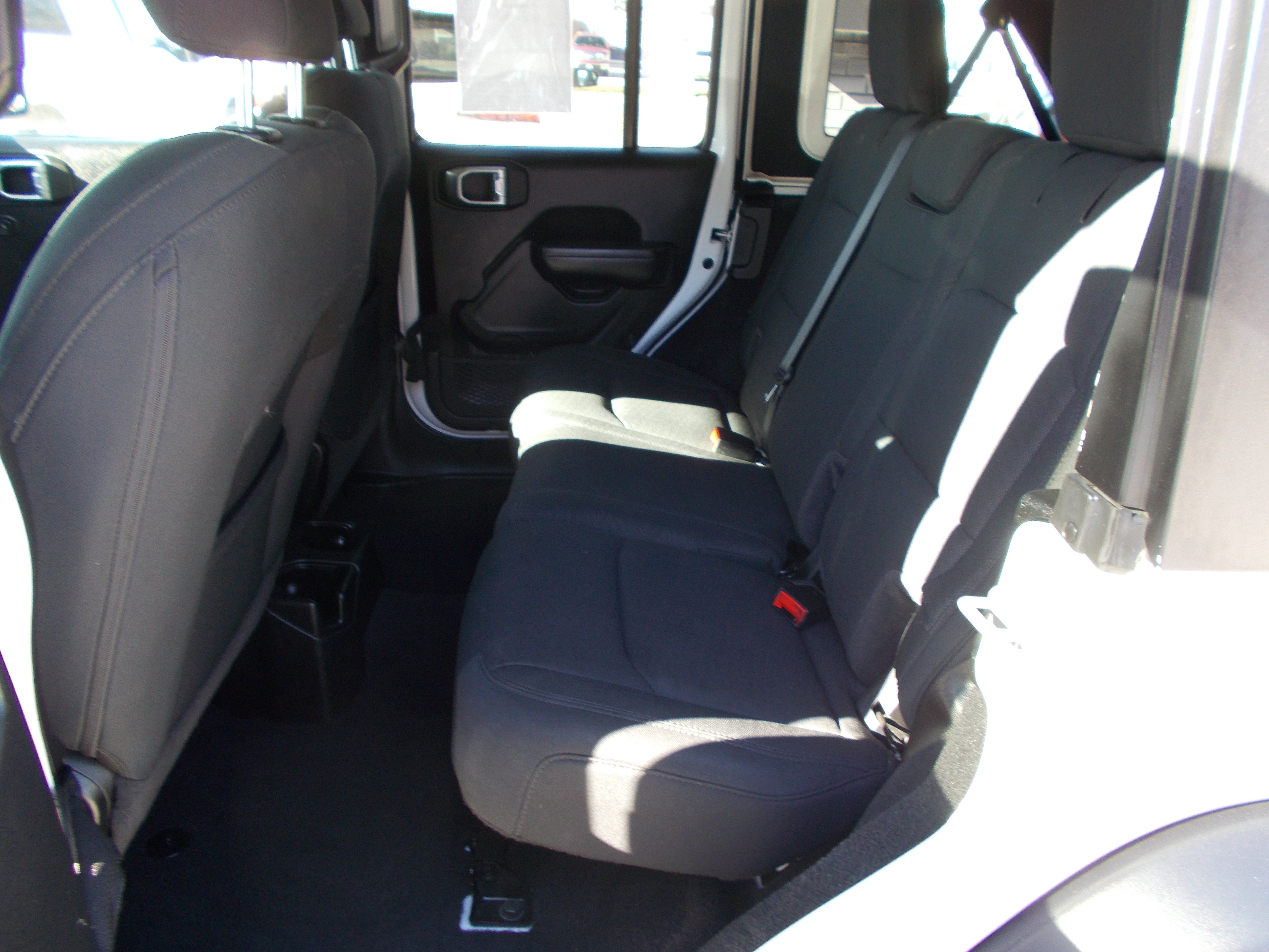 Used 2020 Jeep Wrangler Unlimited Sport image 9