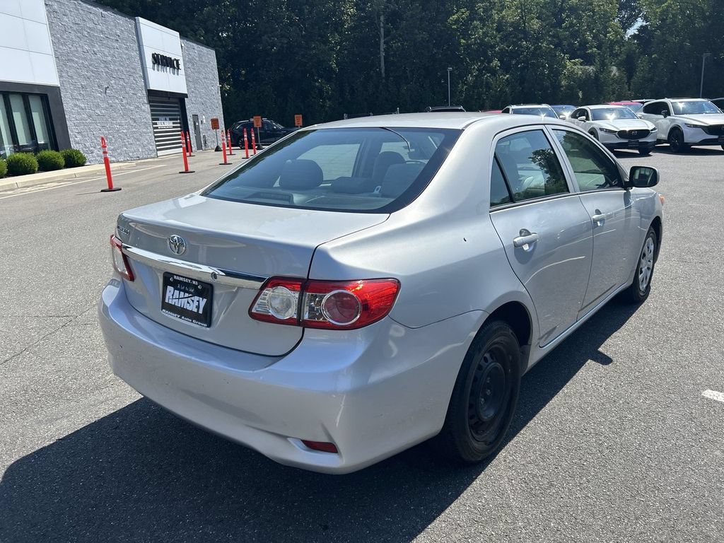 Used 2013 Toyota Corolla L FWD image 8